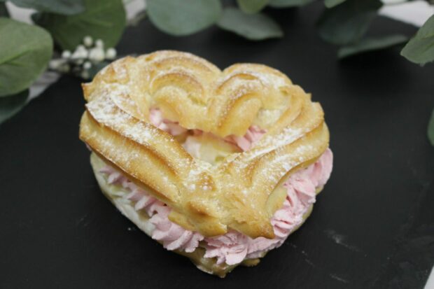 Srdíčkový věneček se šlehačkou