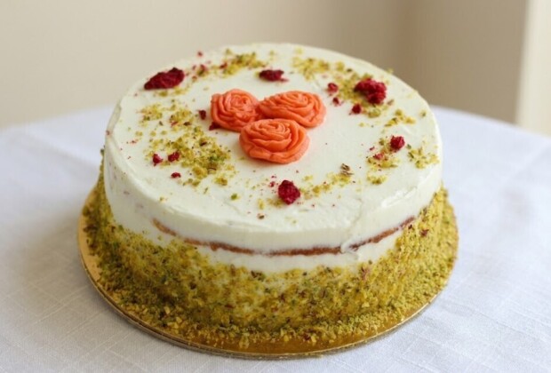 Dortík s pistáciemi